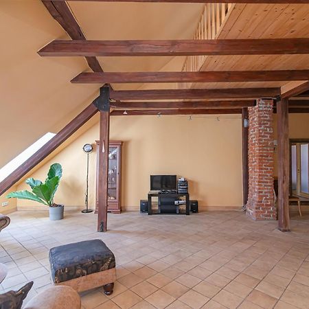Spacious 2-Bedroom Apartment With Sauna In Vilnius Old Town By Urban Rent Bagian luar foto