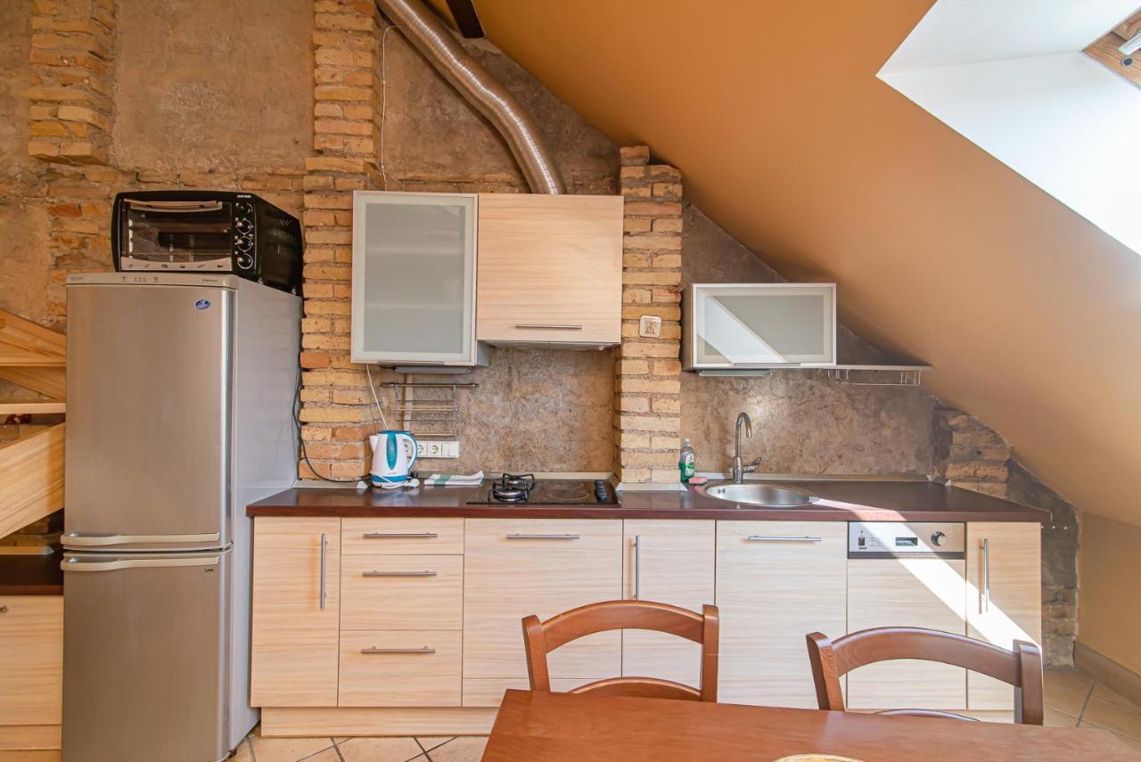 Spacious 2-Bedroom Apartment With Sauna In Vilnius Old Town By Urban Rent Bagian luar foto