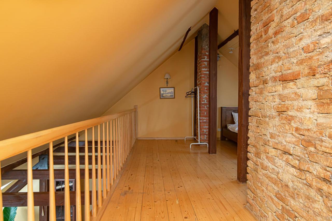 Spacious 2-Bedroom Apartment With Sauna In Vilnius Old Town By Urban Rent Bagian luar foto