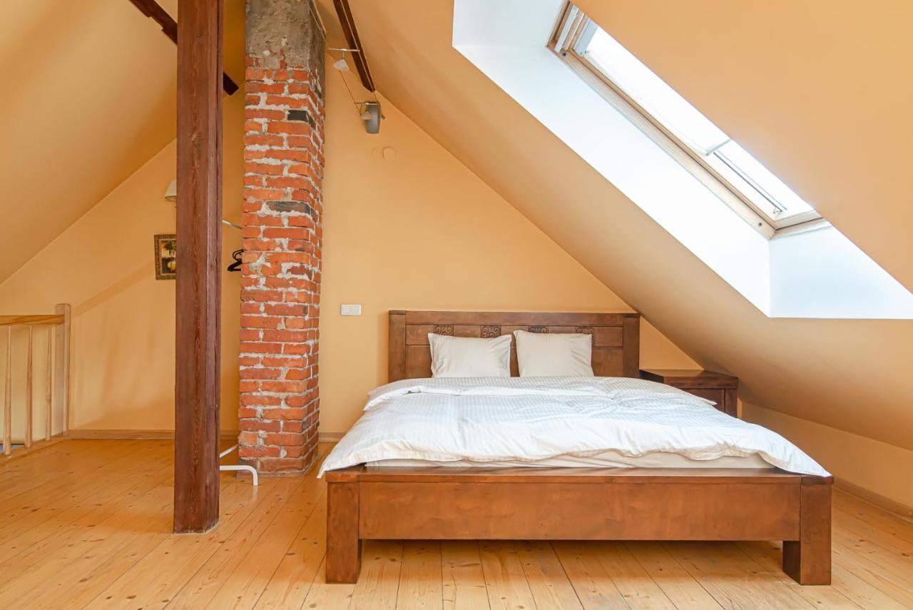 Spacious 2-Bedroom Apartment With Sauna In Vilnius Old Town By Urban Rent Bagian luar foto